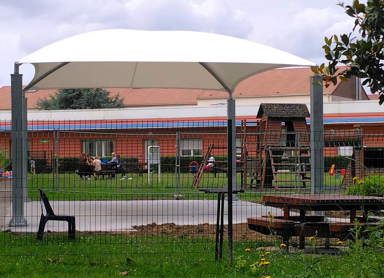 Nos abris offrent une protection fiable pour les écoles