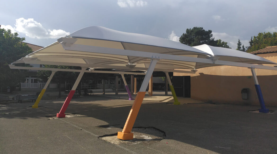 Installation de préaux d’école