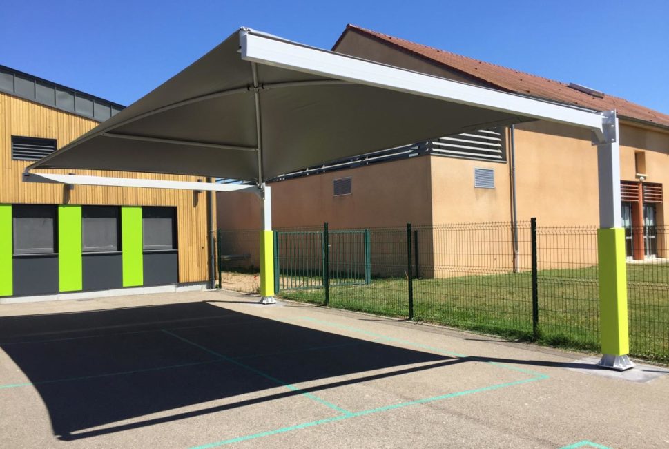 Structures metalo-textiles pour les parkings
